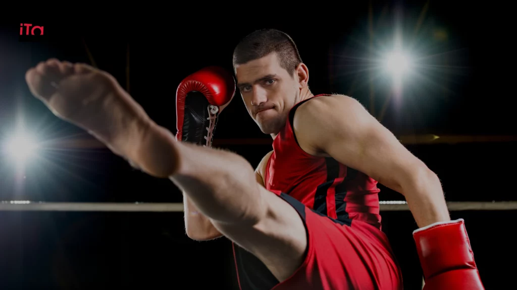 tecnica di calcio del kickboxing